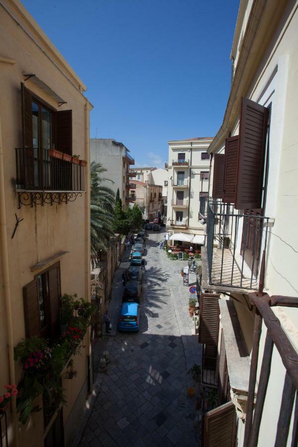Il Sonno Dei Giusti Apartment By Domusicily Palermo Exterior foto